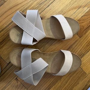 DREAM PAIRS Sandals
